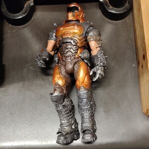Mcfariane Doom Slayer